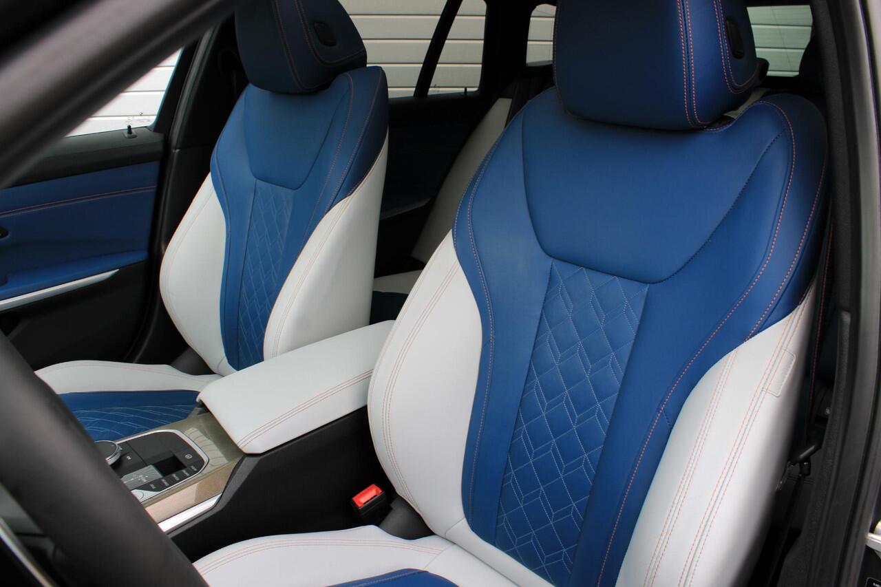 BMW 3-SERIE Touring M340i xDrive First Edition Pano | Trekhaak | Camera | Comfort Access | Memory | Driving Assistent Professional | HeadUp | Laser | Frozen Grey | Dealer Onderhouden | Uniek! Concoursstaat! Nieuwprijs ¤109,376,00