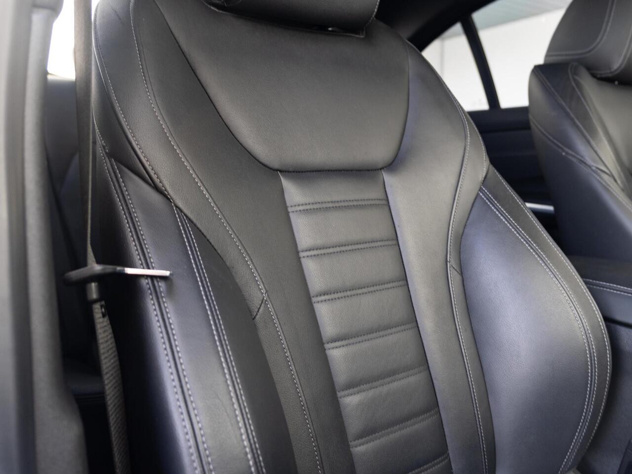 BMW 3-SERIE Sedan 330e | High Executive | M Sport | Stoelverwarming | Harman Kardon | LED | Cruise Control | 19''