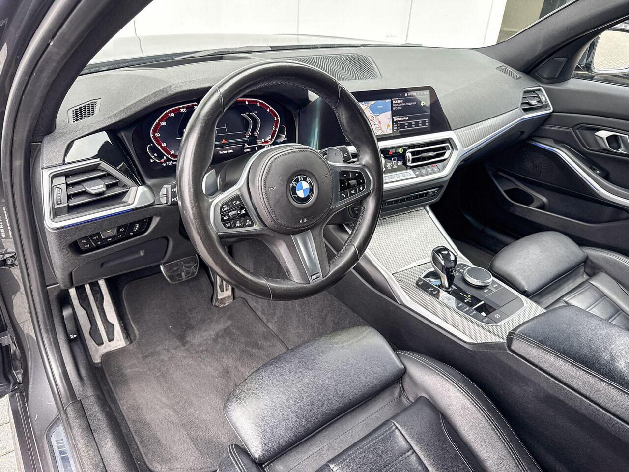 BMW 3-SERIE Touring 330i High Executive | M Sport | Panoramadak