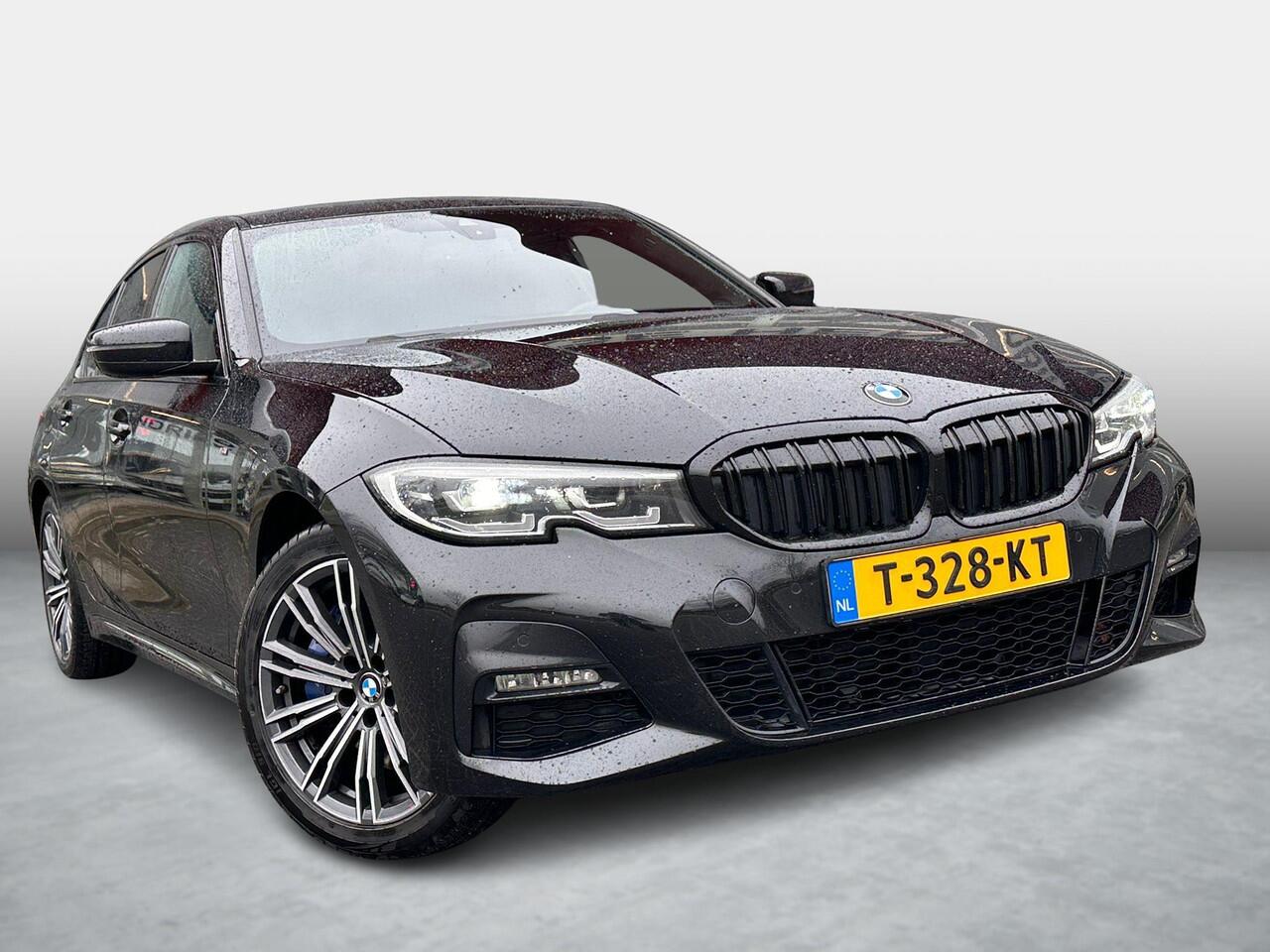 BMW 3-SERIE 330e | Trekhaak wegklapbaar | Nieuwe banden | Climate | CC | Leder Stof |