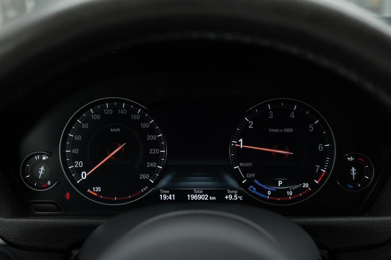 BMW 3-SERIE Touring 318i M Sport, HK Sound, Apple CarPlay, Digital Dash!
