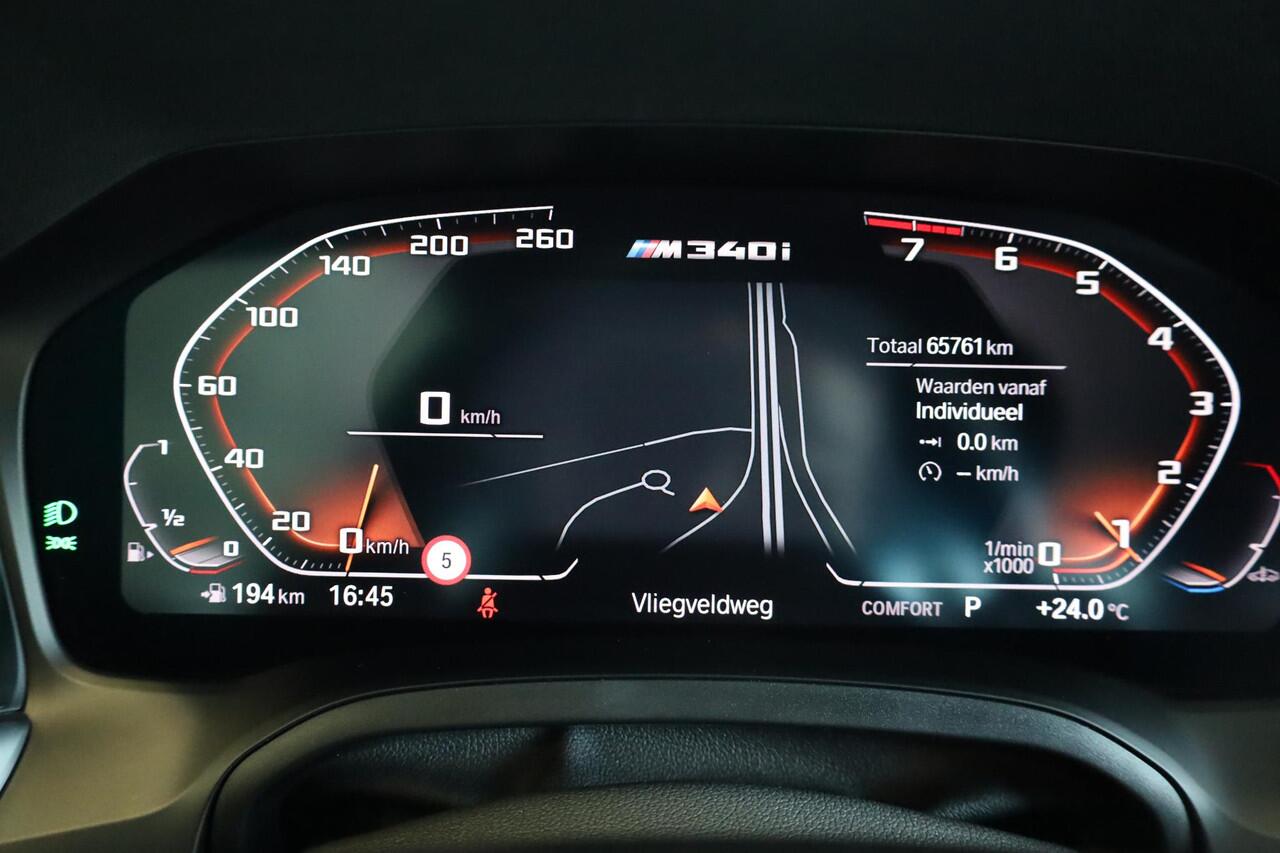 BMW 3-SERIE Sedan M340i xDrive | Head-Up | HiFi | Parkeersensoren | Head - Up Display | Cruise Control | Lentevoordeel