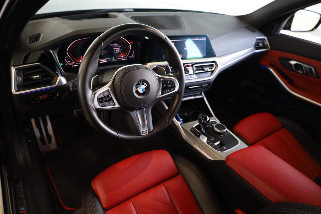 BMW 3-SERIE Sedan M340i xDrive | Head-Up | HiFi | Parkeersensoren | Head - Up Display | Cruise Control | Lentevoordeel