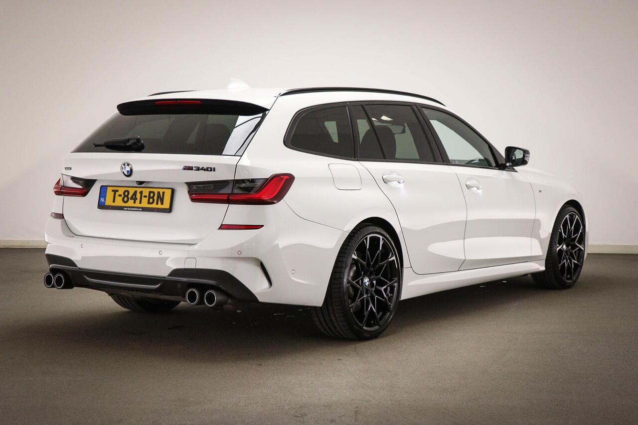 BMW 3-SERIE Touring M340i xDrive High Executive | COPILOT / COMFORT ACCES- PACK | LASER LED | PANORAMADAK | HEAD UP | 360 CAMERA | TREKHAAK | 20"