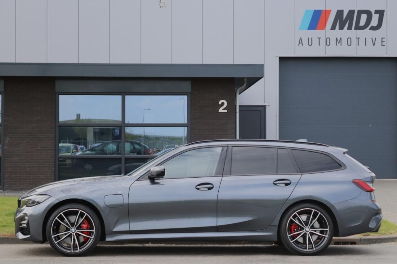 BMW 3-SERIE 320e M Sport Plug-in Hybrid 19 inch Laser 1e eig