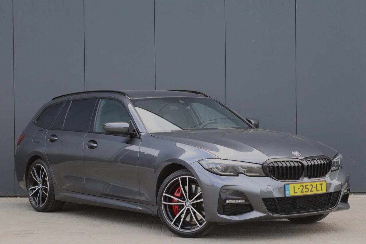 BMW 3-SERIE 320e M Sport Plug-in Hybrid 19 inch Laser 1e eig