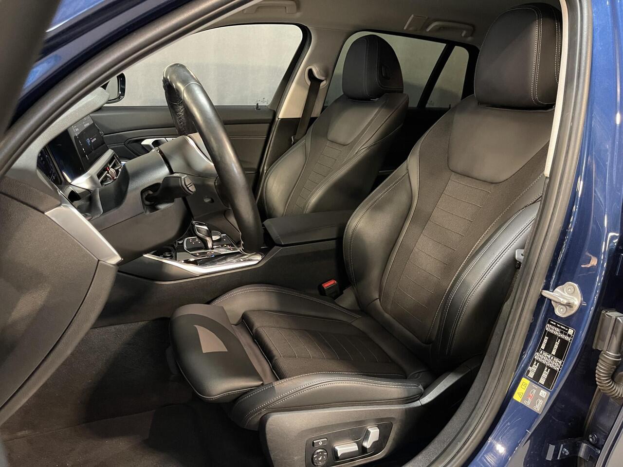 BMW 3-SERIE Touring 330e xDrive Sport Line 18"/Keyless/Sportstoelen + memory/Stoel + stuurverwarming/PDC/Apple Carplay & Android Auto