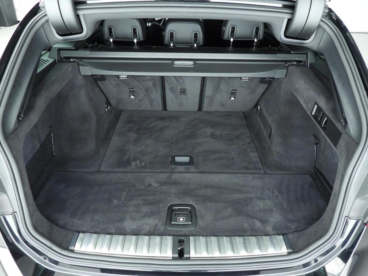 BMW 3-SERIE Touring 318i Business Edition | Sport Line |