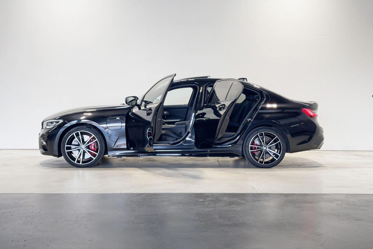 BMW 3-SERIE Sedan 320e Business Edition Plus High Executive Aut. Performance