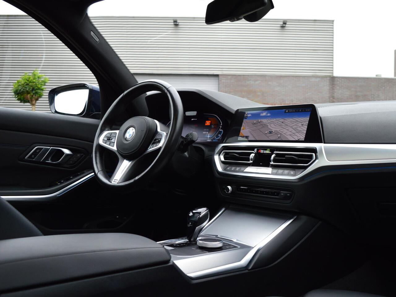 BMW 3-SERIE Touring 330e M Sport |Individual | Zeer compleet