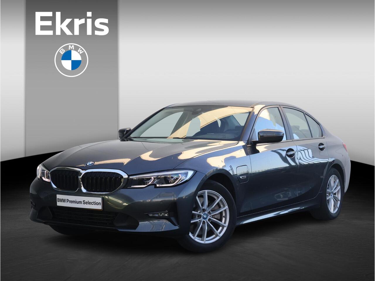 BMW 3-SERIE 320e Business Edition Plus / Lederen Bekleding / Stoelverwarming / Sportstoelen / 17 '' /