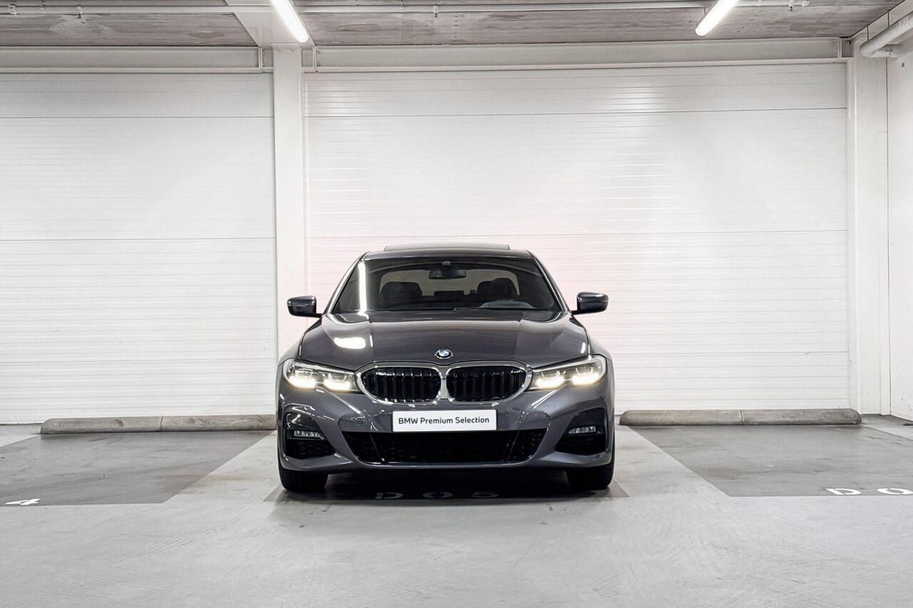 BMW 3-SERIE Sedan 318i High Executive Edition
