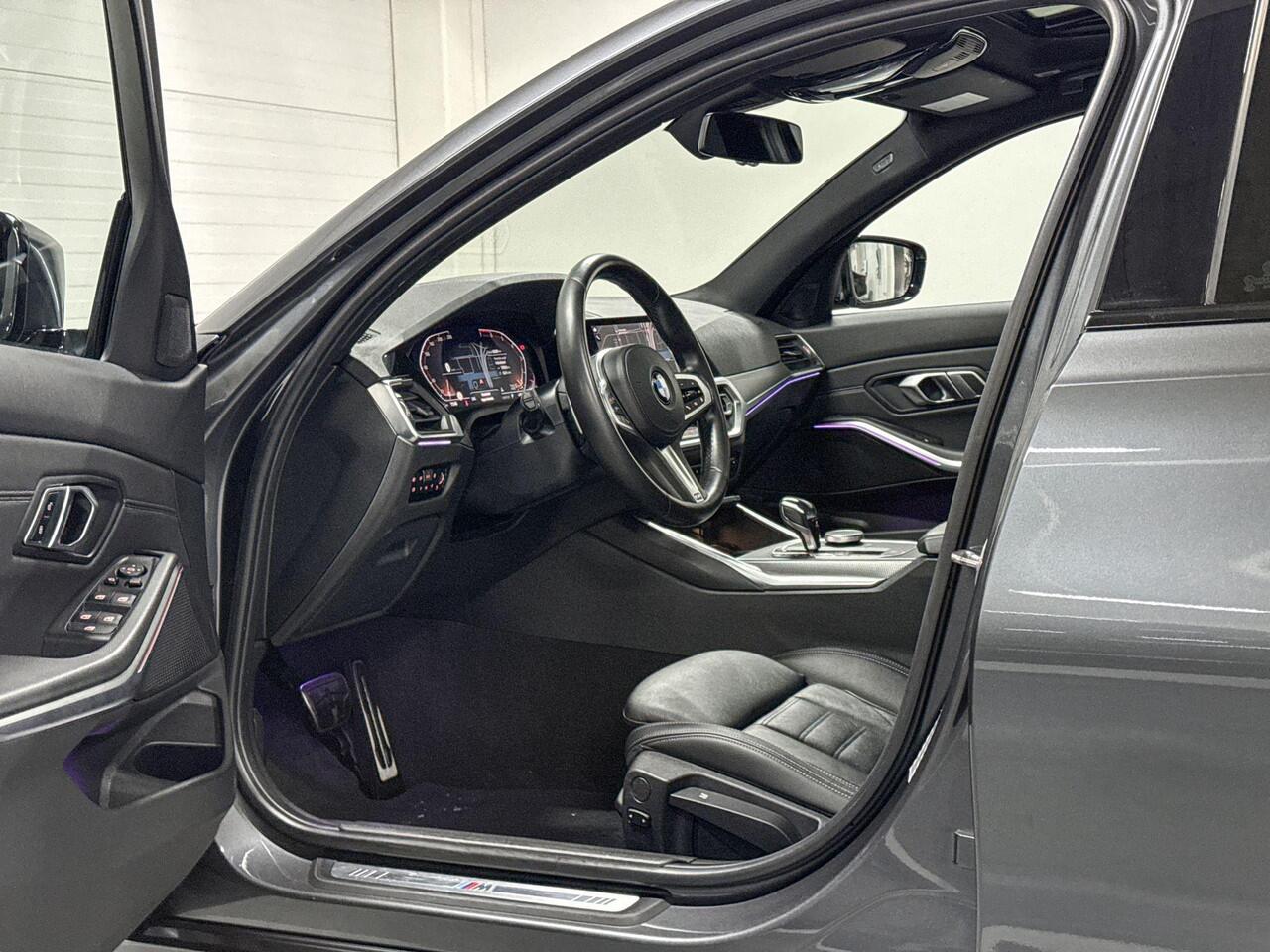 BMW 3-SERIE Sedan 318i High Executive Edition | M-Sport | Cruise Control | Pano