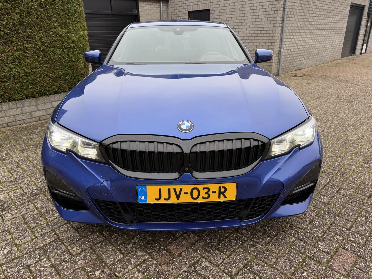 BMW 3-SERIE 318i M Sportpakket