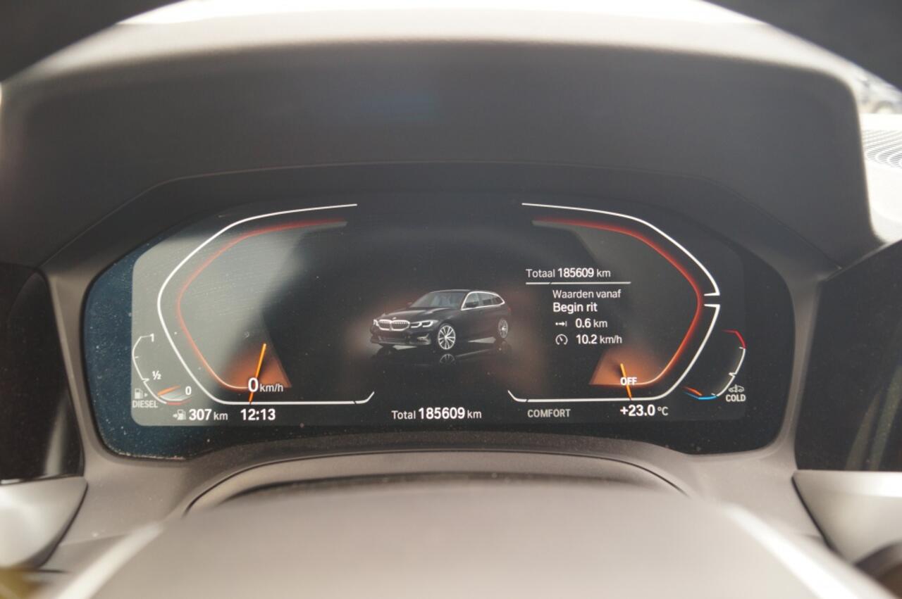 BMW 3-SERIE Touring 318d Automaat Executive -NAVI-ECC-