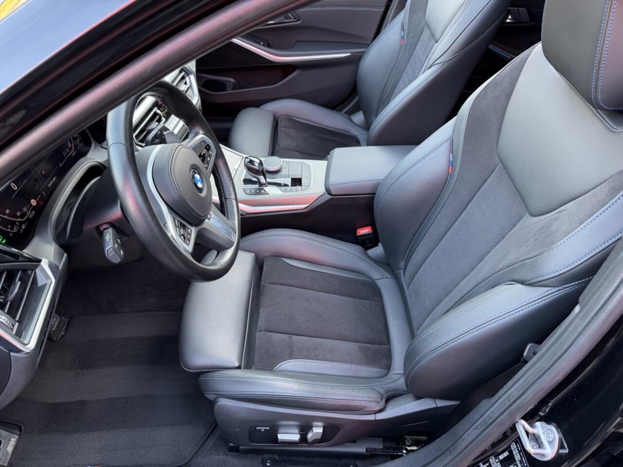 BMW 3-SERIE Touring 330e xDrive M-Sport Pano Laser Memory HUD