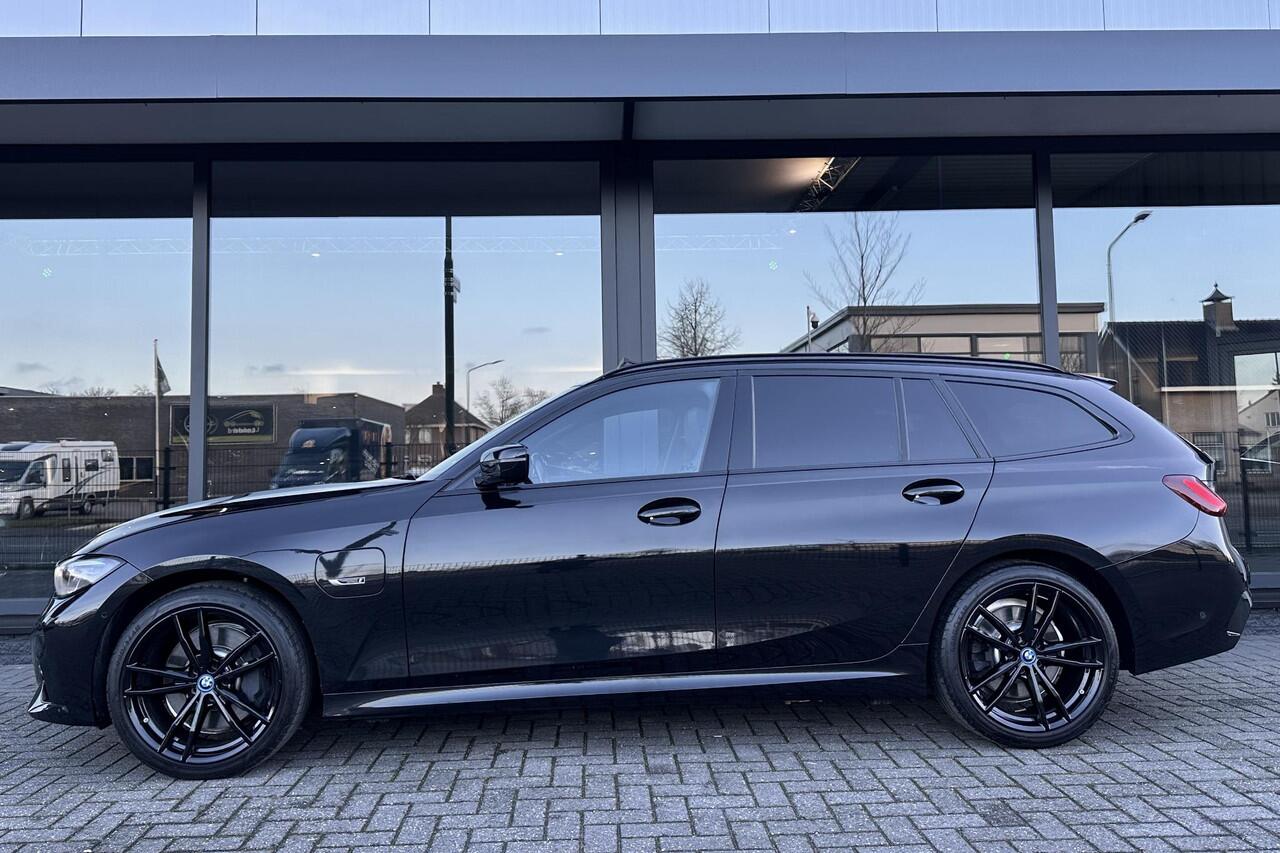 BMW 3-SERIE Touring 330e High Exe. M Sport Laser Pano Leder Hud