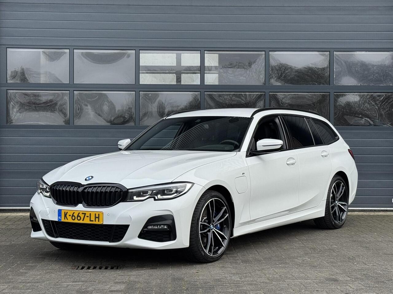 BMW 3-SERIE TOURING 330e M-SPORT I PLUG-IN HYBRID I LEDEREN BEKLEDING I 59.434KM