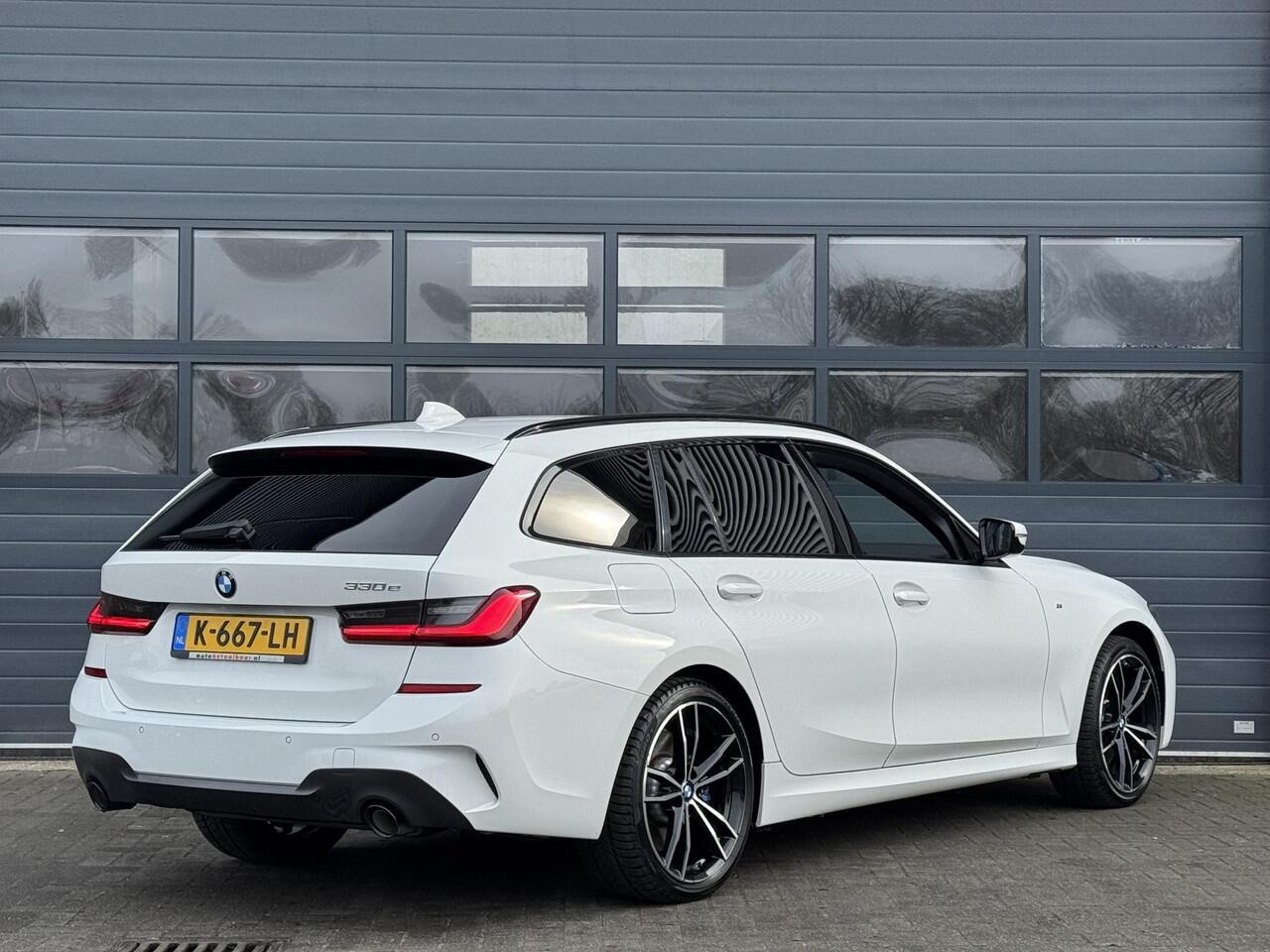 BMW 3-SERIE TOURING 330e M-SPORT I PLUG-IN HYBRID I LEDEREN BEKLEDING I 59.434KM