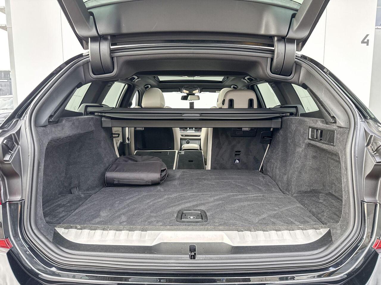 BMW 3-SERIE Touring 320e Business Edition Plus M-Sport / Comfort Acces / Geluidswerende Ruiten / Panorama Dak / Laser Lichten / Stuurwielrand Verwarming / Getint Glas