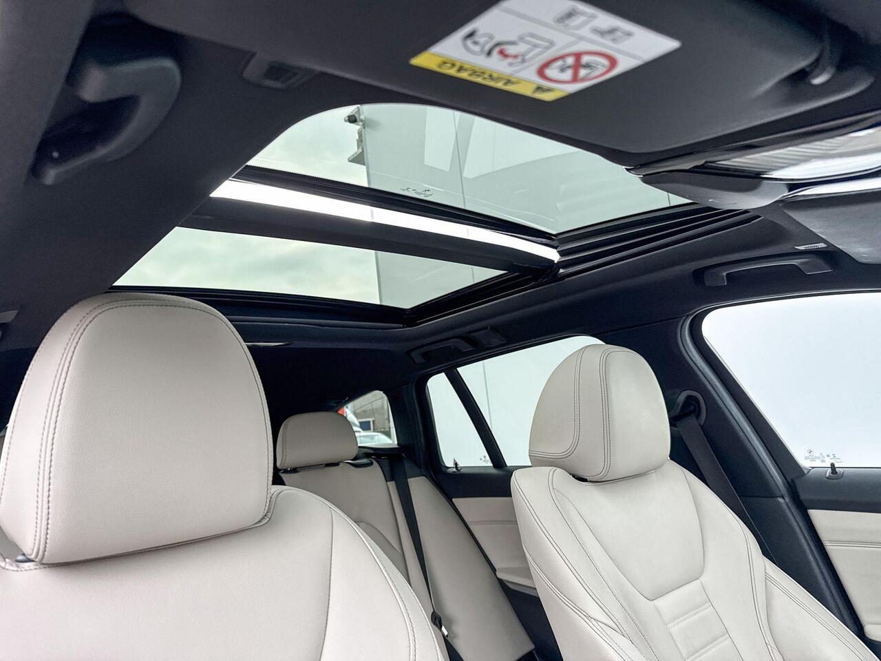 BMW 3-SERIE Touring 320e Business Edition Plus M-Sport / Comfort Acces / Geluidswerende Ruiten / Panorama Dak / Laser Lichten / Stuurwielrand Verwarming / Getint Glas