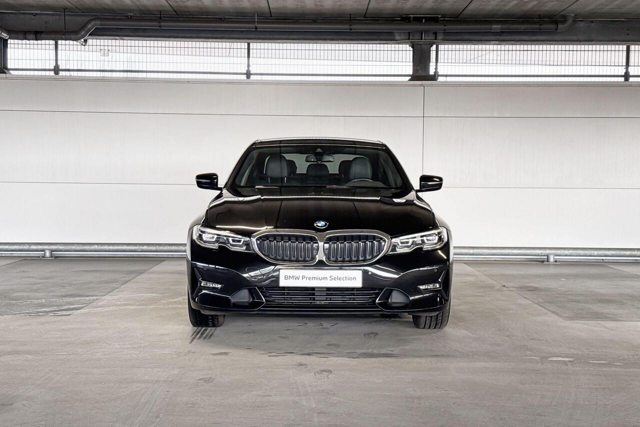 BMW 3-SERIE Sedan 320i High Executive