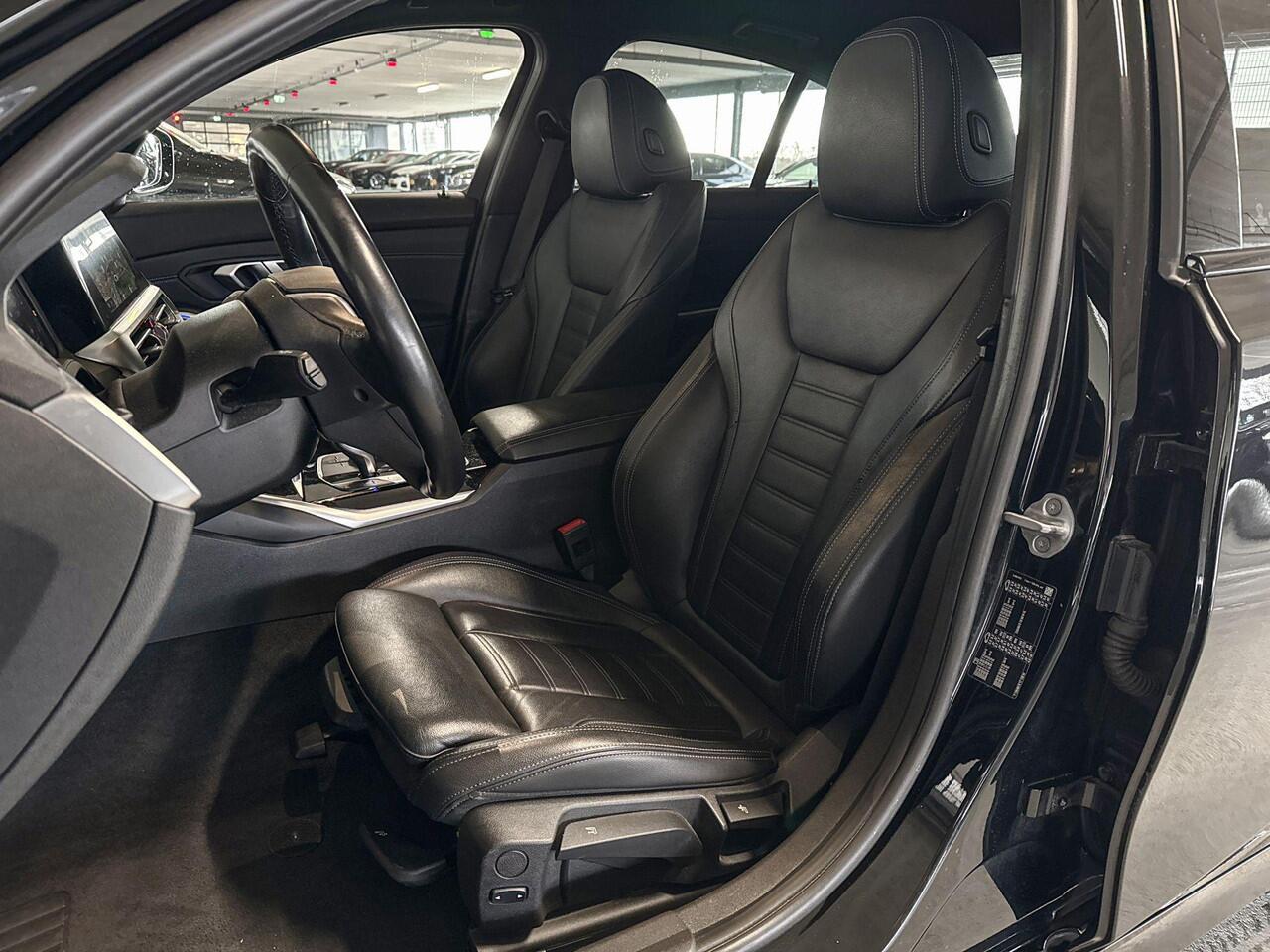 BMW 3-SERIE Sedan 320i High Executive