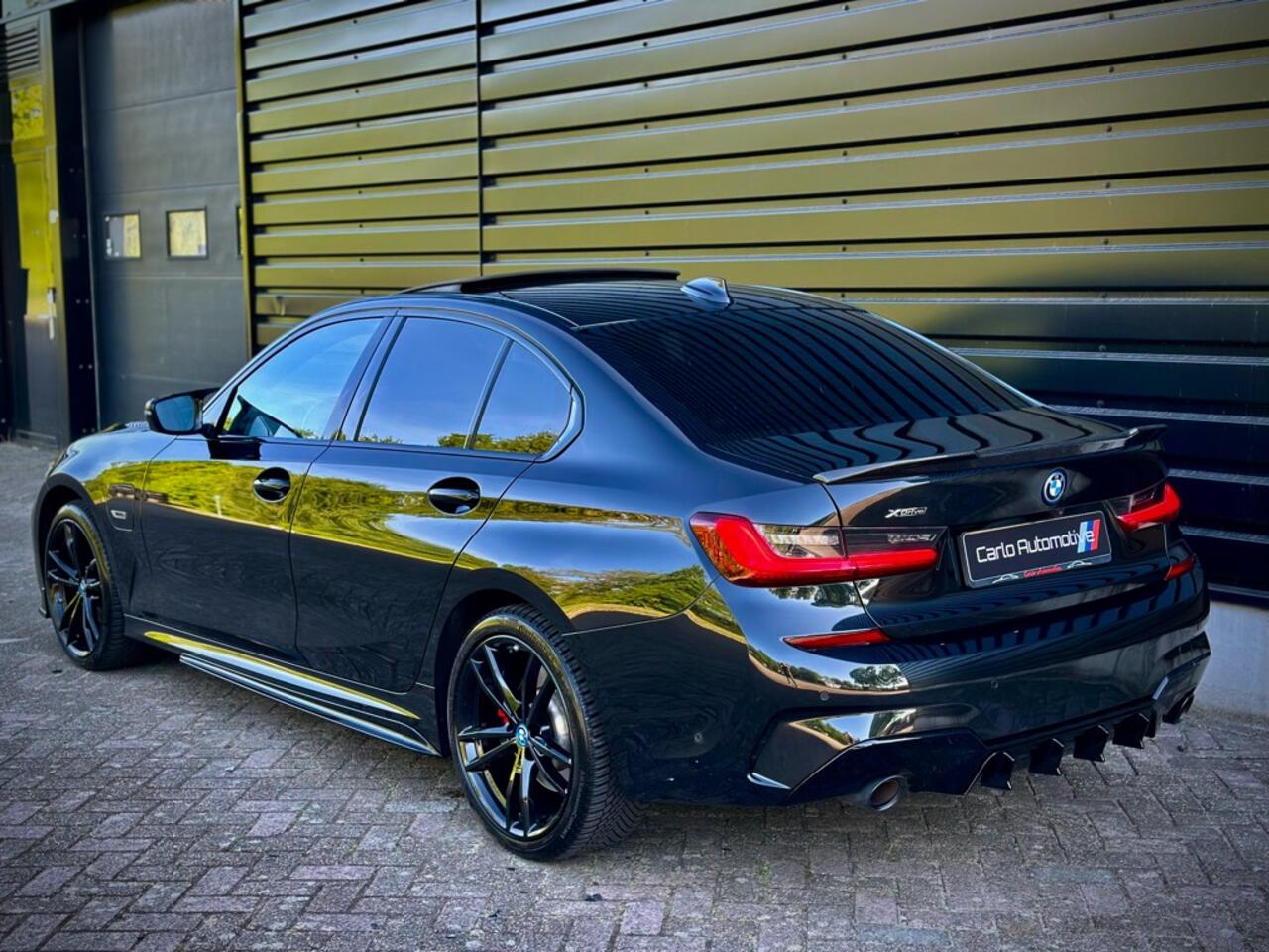 BMW 3-SERIE 330e xDrive M-PERFORMANCE LASER|DAK|360|HUD|MEMORY