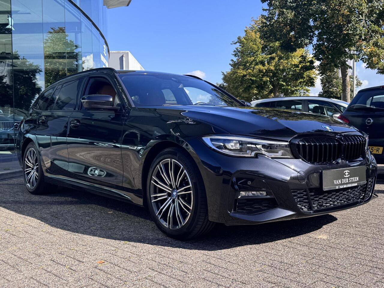 BMW 3-SERIE Touring 320e High Executive M Sport | Elekt. Trekhaak | Camera