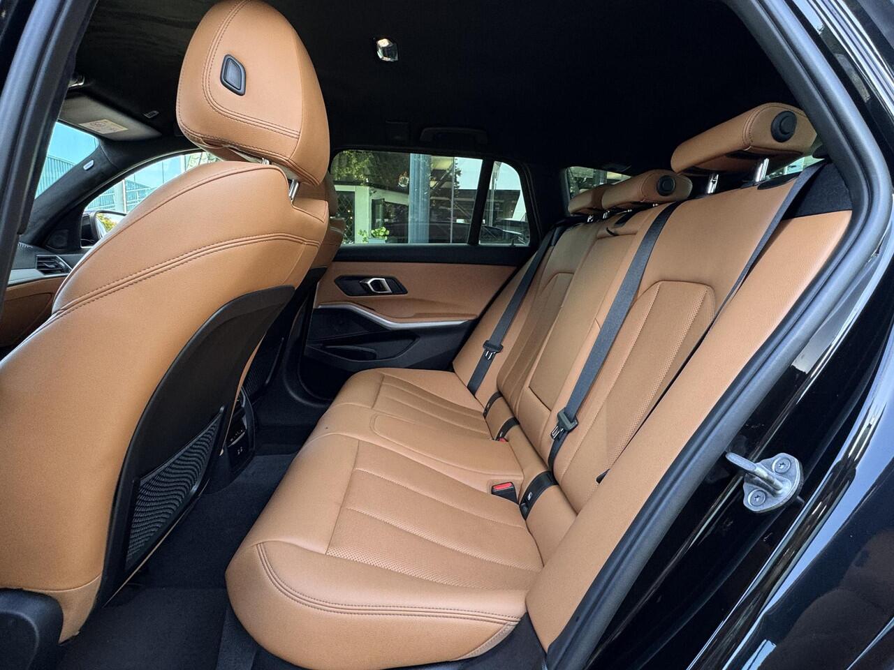 BMW 3-SERIE Touring 320e High Executive M Sport | Elekt. Trekhaak | Camera