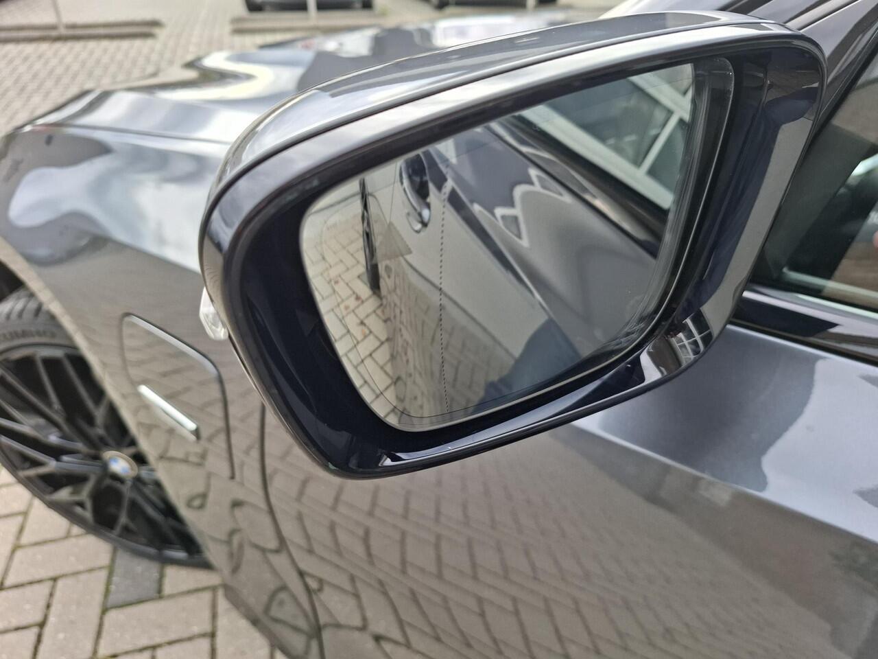 BMW 3-SERIE 320e BusinessBlack Edition