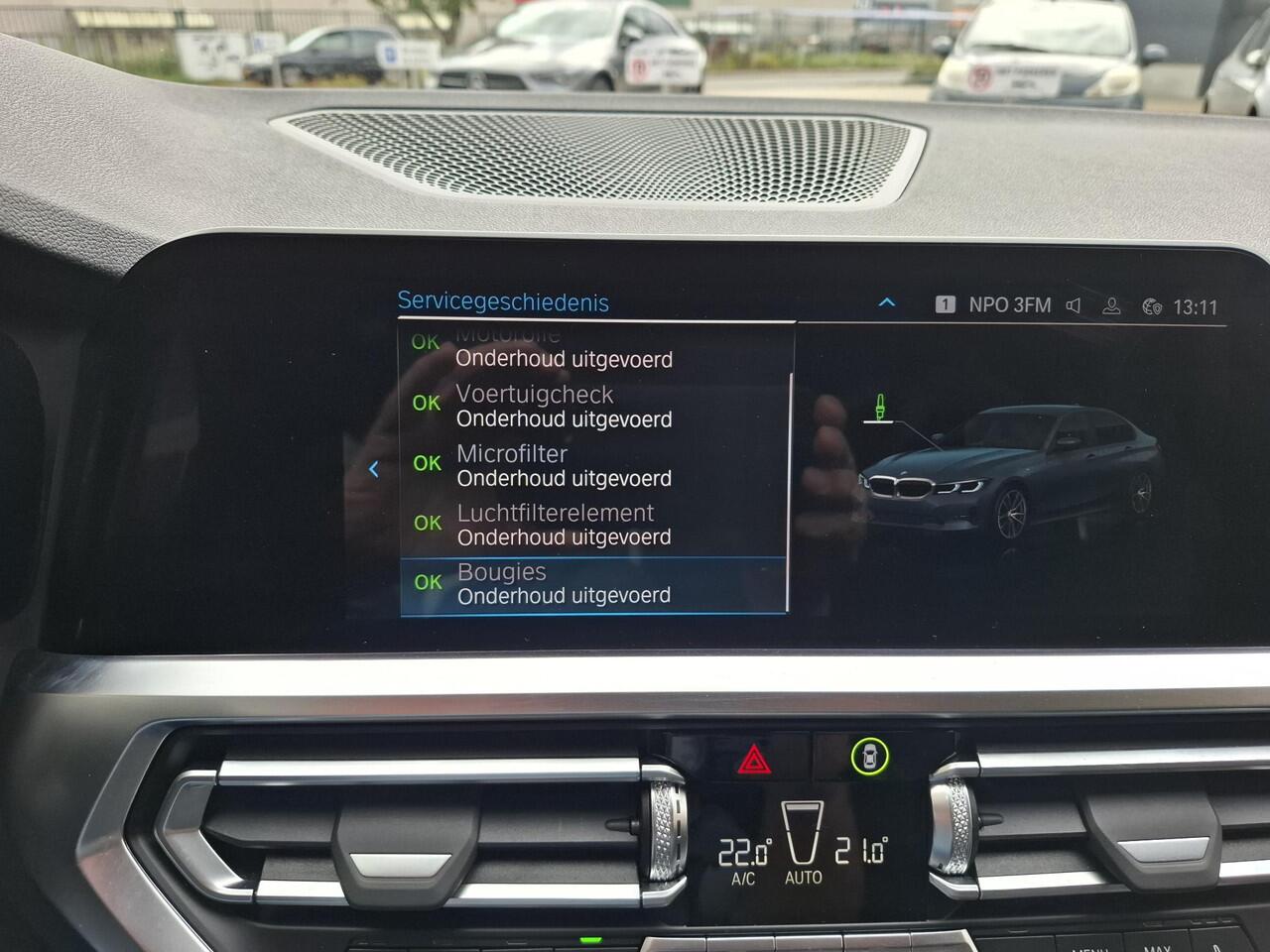 BMW 3-SERIE 320e BusinessBlack Edition