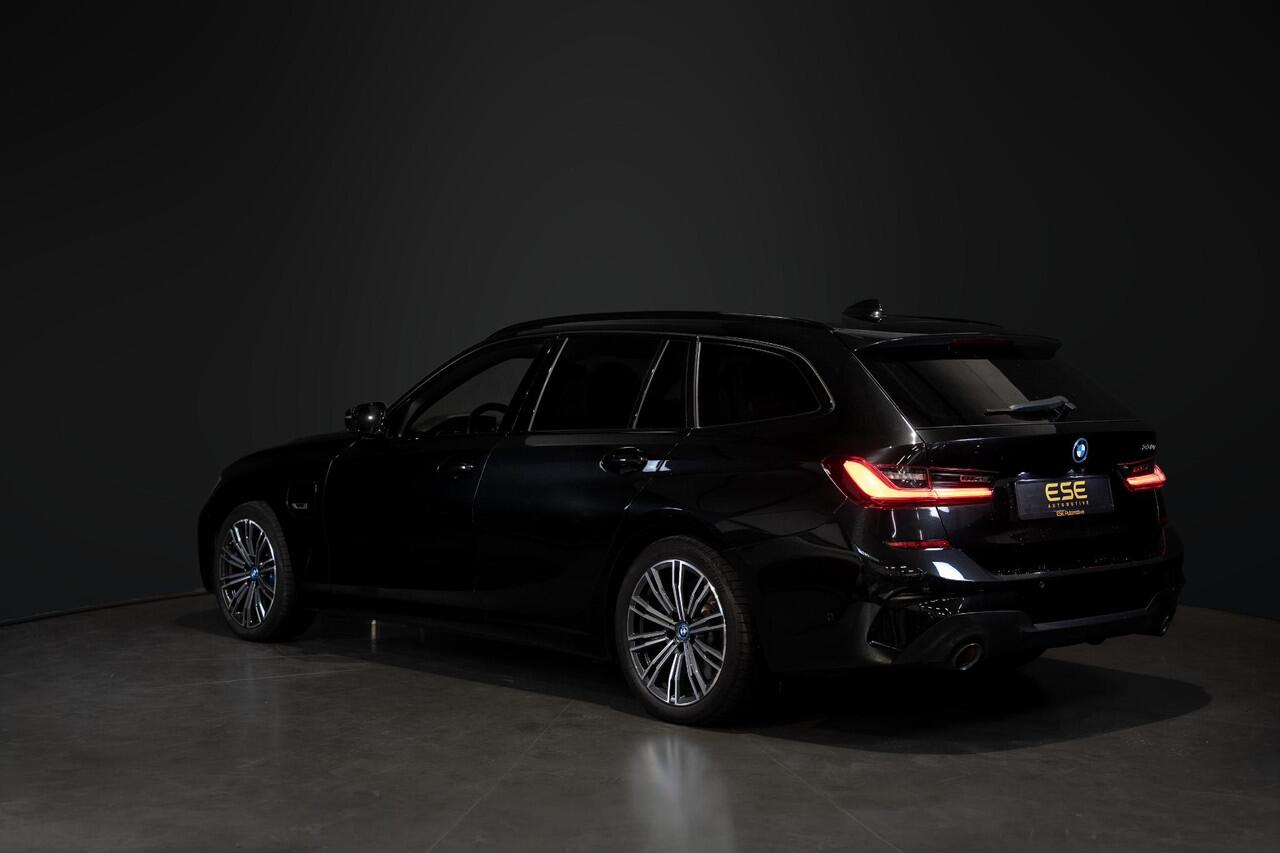 BMW 3-SERIE Touring 330e M-Sport | Pano | Trekhaak | 360 camera