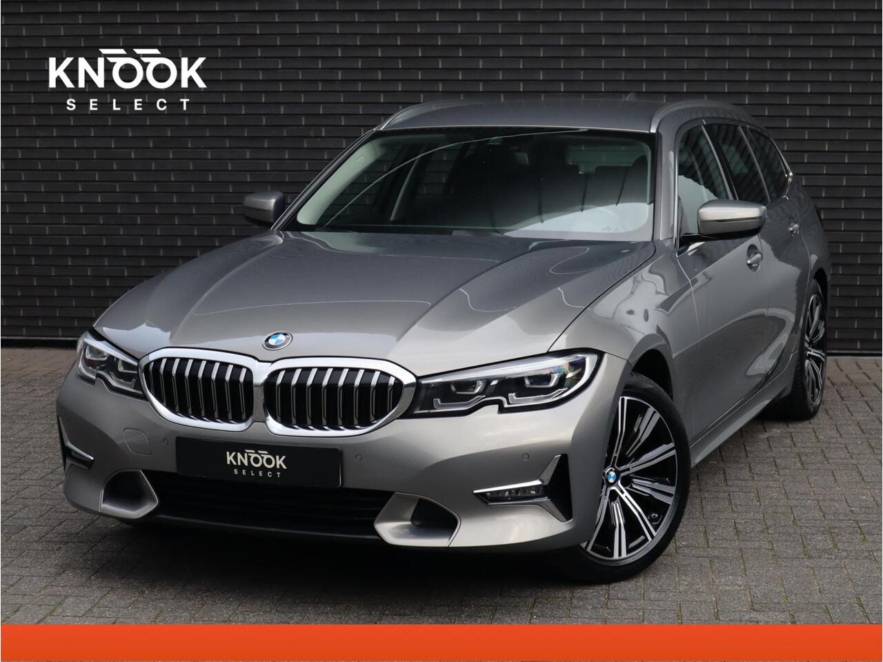 BMW 3-SERIE Touring 318i Executive Luxury Line Automaat / Live Cockpit Professional / Trekhaak / Elektrisch Verstelbare Sportstoelen / LED / 18 Inch / Leder / Hifi / Chrome Line / DAB / Parkeersensoren voor+achter