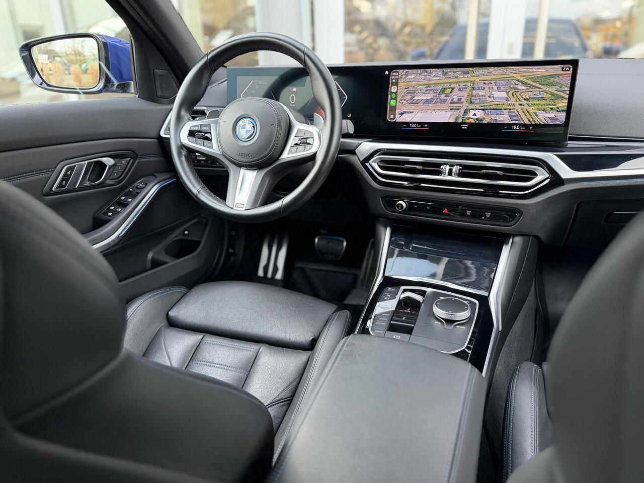 BMW 3-SERIE 320e High Ex. M-Sport Pro |M-Seats|Memory|Ad. M onderstel|19"|Cam|HiFi