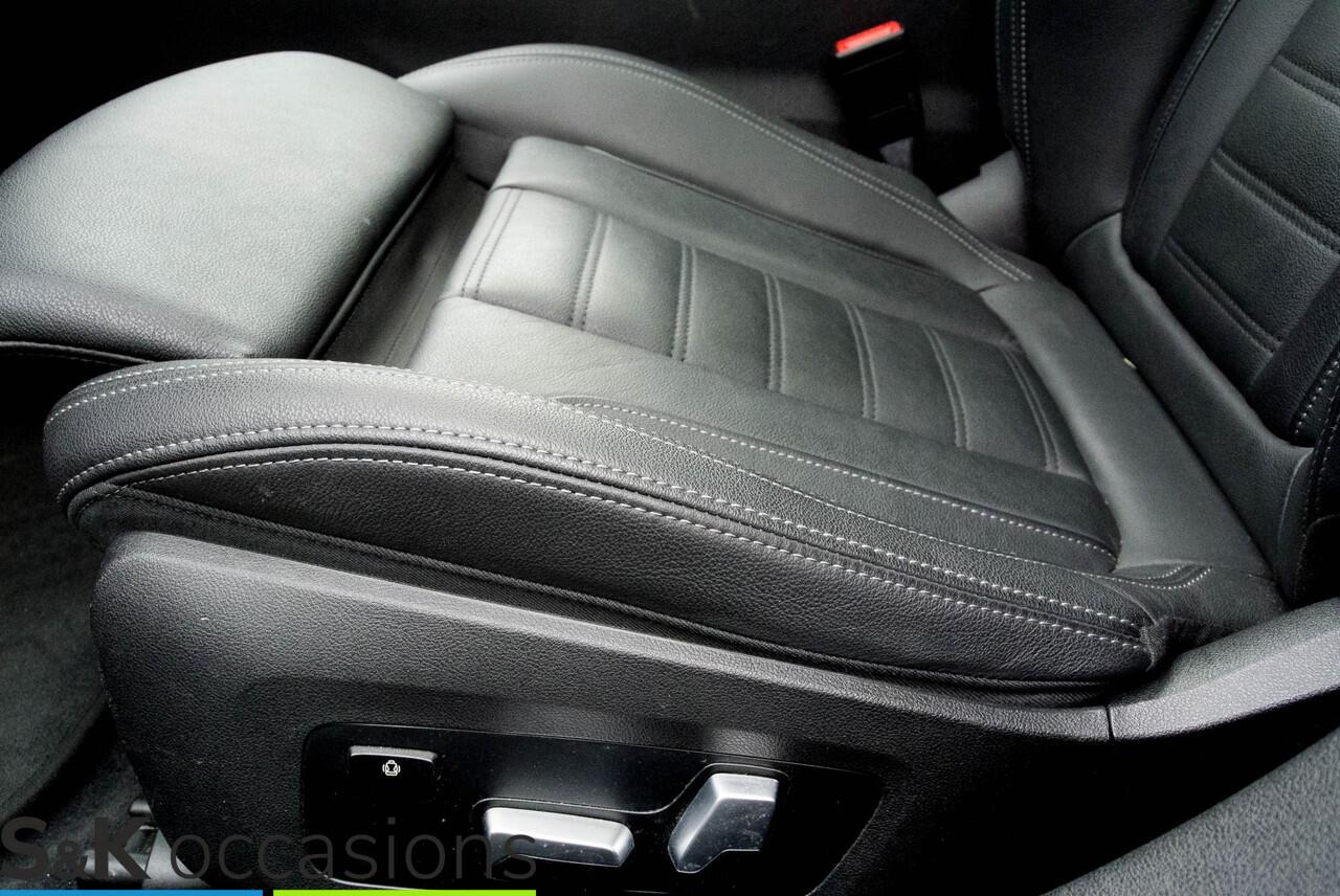 BMW 3-SERIE Touring 330e xDrive Pano Led Leder Business Edition Plus