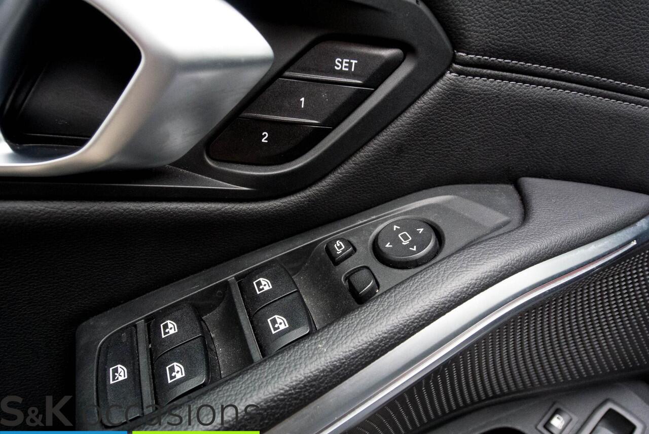 BMW 3-SERIE Touring 330e xDrive Pano Led Leder Business Edition Plus