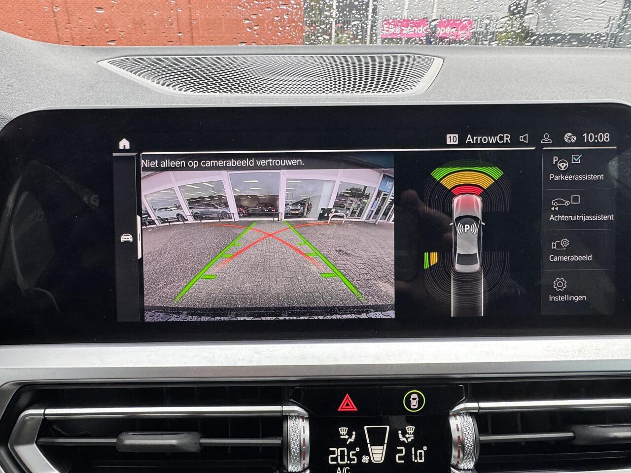 BMW 3-SERIE 320e M-sport | soH 96 % | LASER LIGHT | CARPLAY | CAMERA | LEER/ALCANTARA |