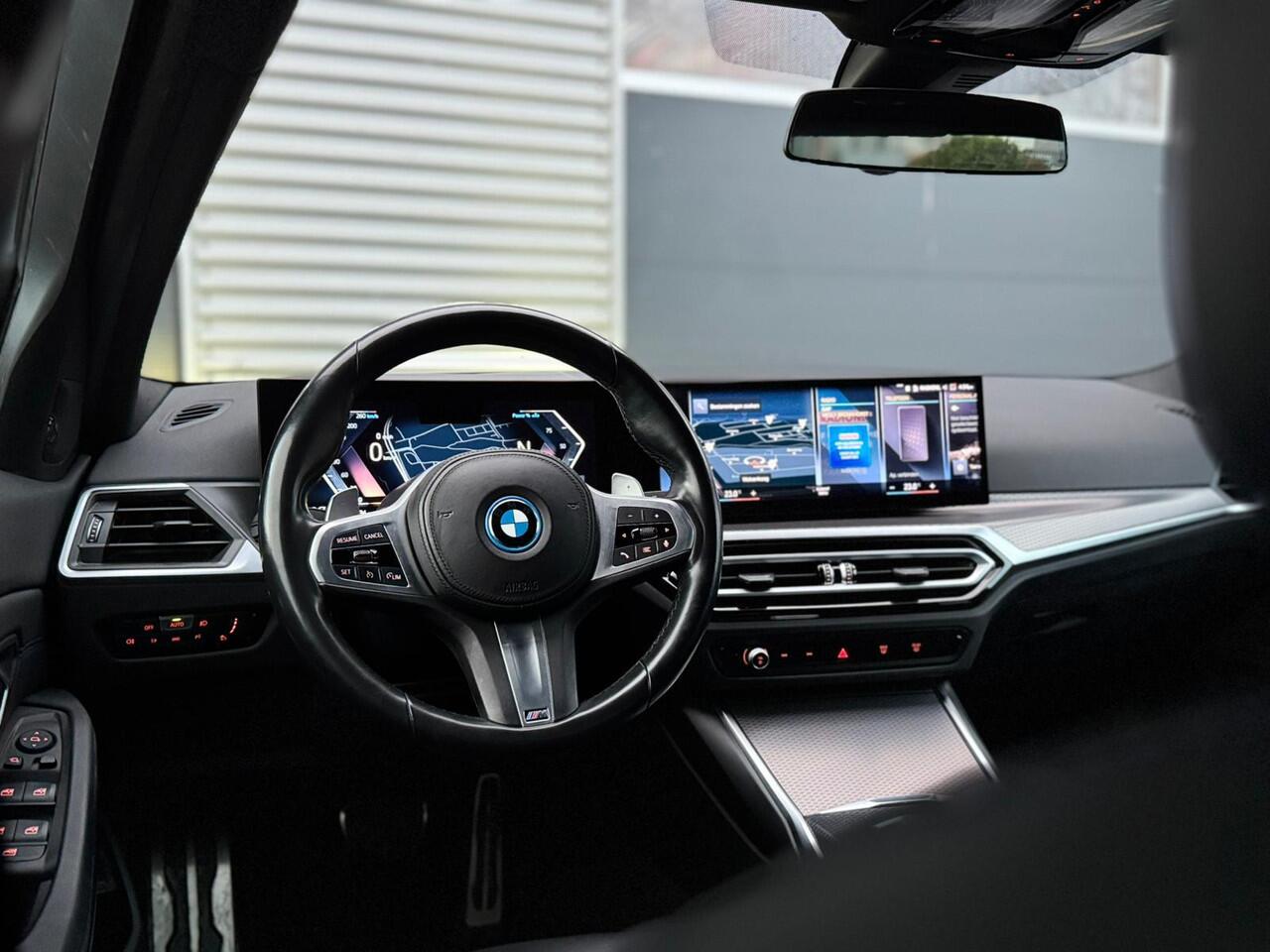 BMW 3-SERIE 330e High Executive |schuif dak |Harman-Kardon |Dravitgrau