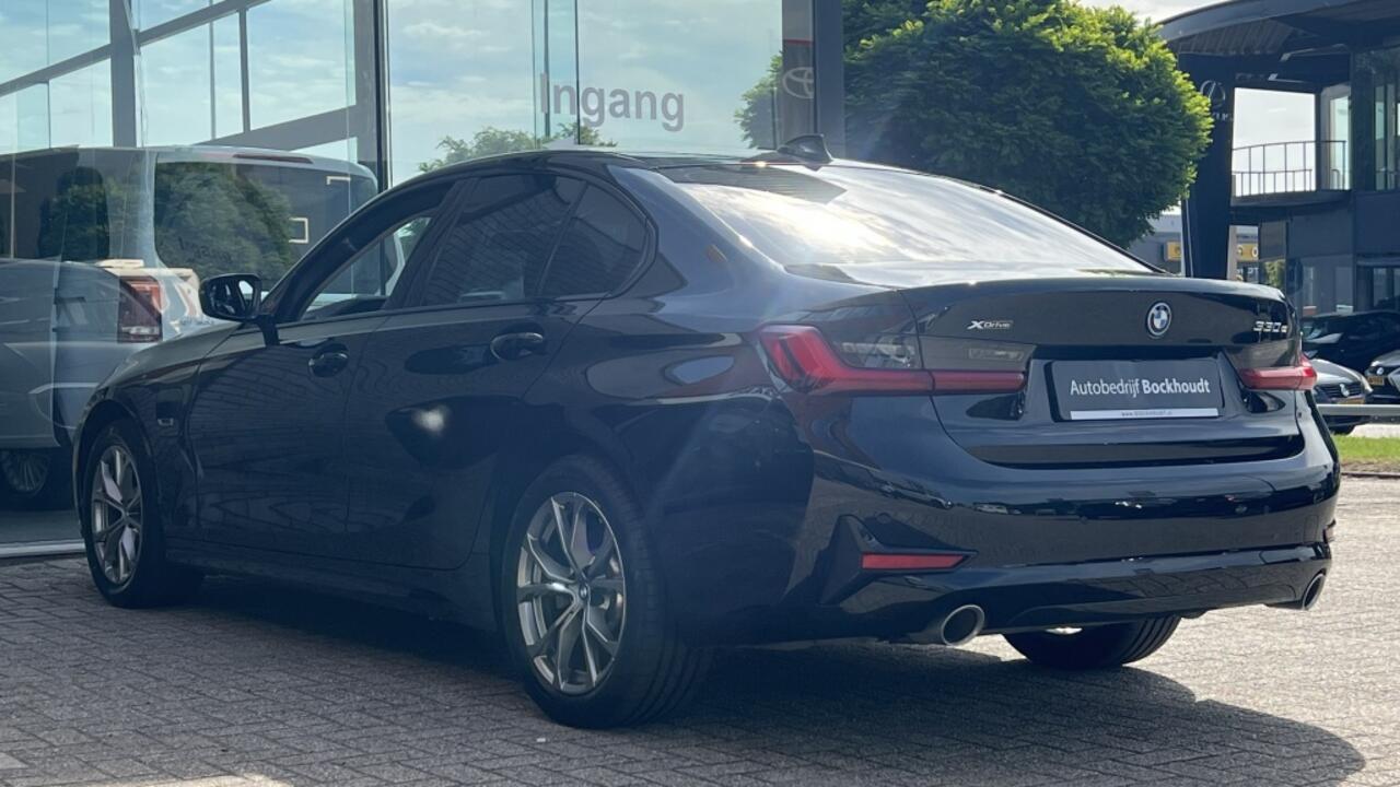 BMW 3-SERIE 330e | Navi | Stoelverwarming | Sfeer