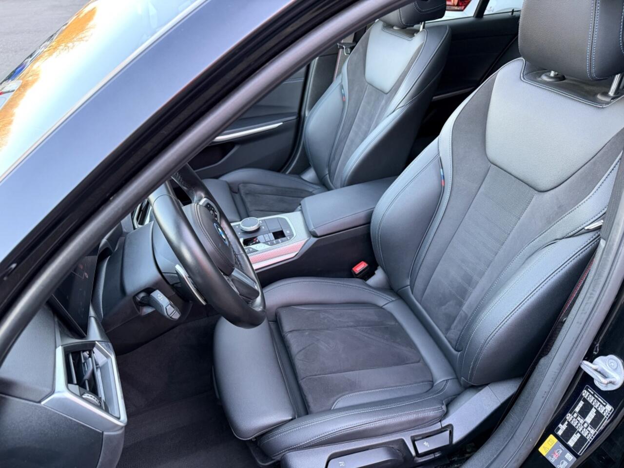 BMW 3-SERIE Touring 330e M-Sport Pano H&K ACC Trekhaak