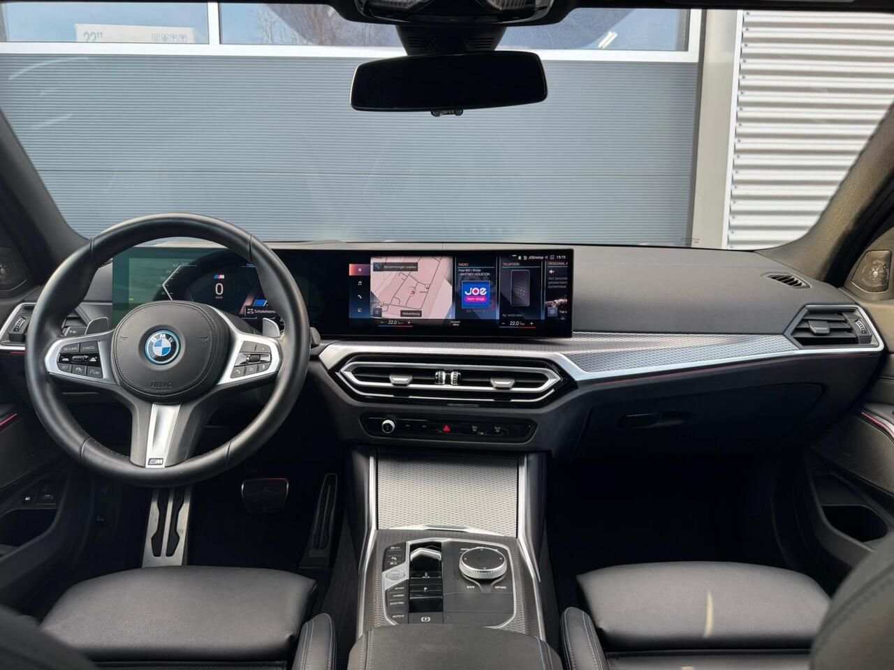 BMW 3-SERIE Touring 330e High Executive |Pano |M Perf. stoelen |H&K |Wide screen |Sfeer |Memory| Head-Up |ACC