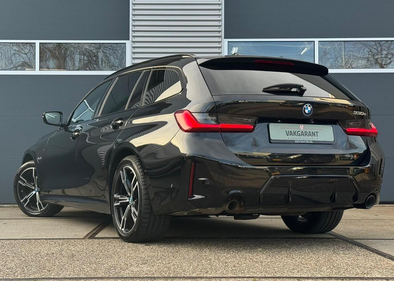 BMW 3-SERIE Touring 330e High Executive |Pano |M Perf. stoelen |H&K |Wide screen |Sfeer |Memory| Head-Up |ACC