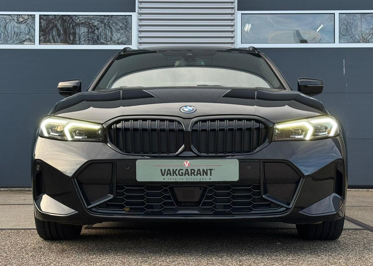 BMW 3-SERIE Touring 330e High Executive |Pano |M Perf. stoelen |H&K |Wide screen |Sfeer |Memory| Head-Up |ACC