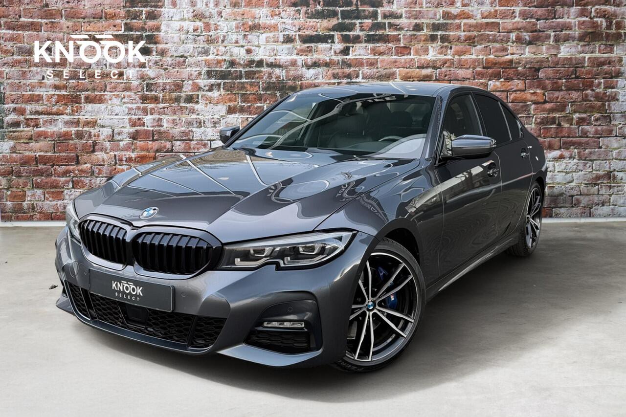 BMW 3-SERIE Sedan 320i High Executive M Sport Pakket Automaat / Live Cockpit Professional / Leder / 19 Inch / Head-Up Display / Adaptive Cruise Control / Hifi / Shadow Line / M Sportremsysteem / Achteruitrijcamera