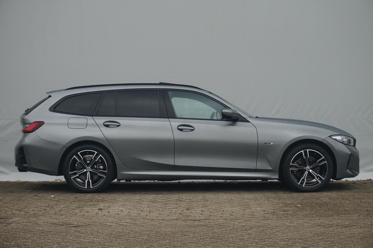 BMW 3-SERIE Touring 330e xDrive | M Sport / Panoramadak / Elektrische stoelen + Memory / Harman Kardon / Actieve Cruise met Stop&Go