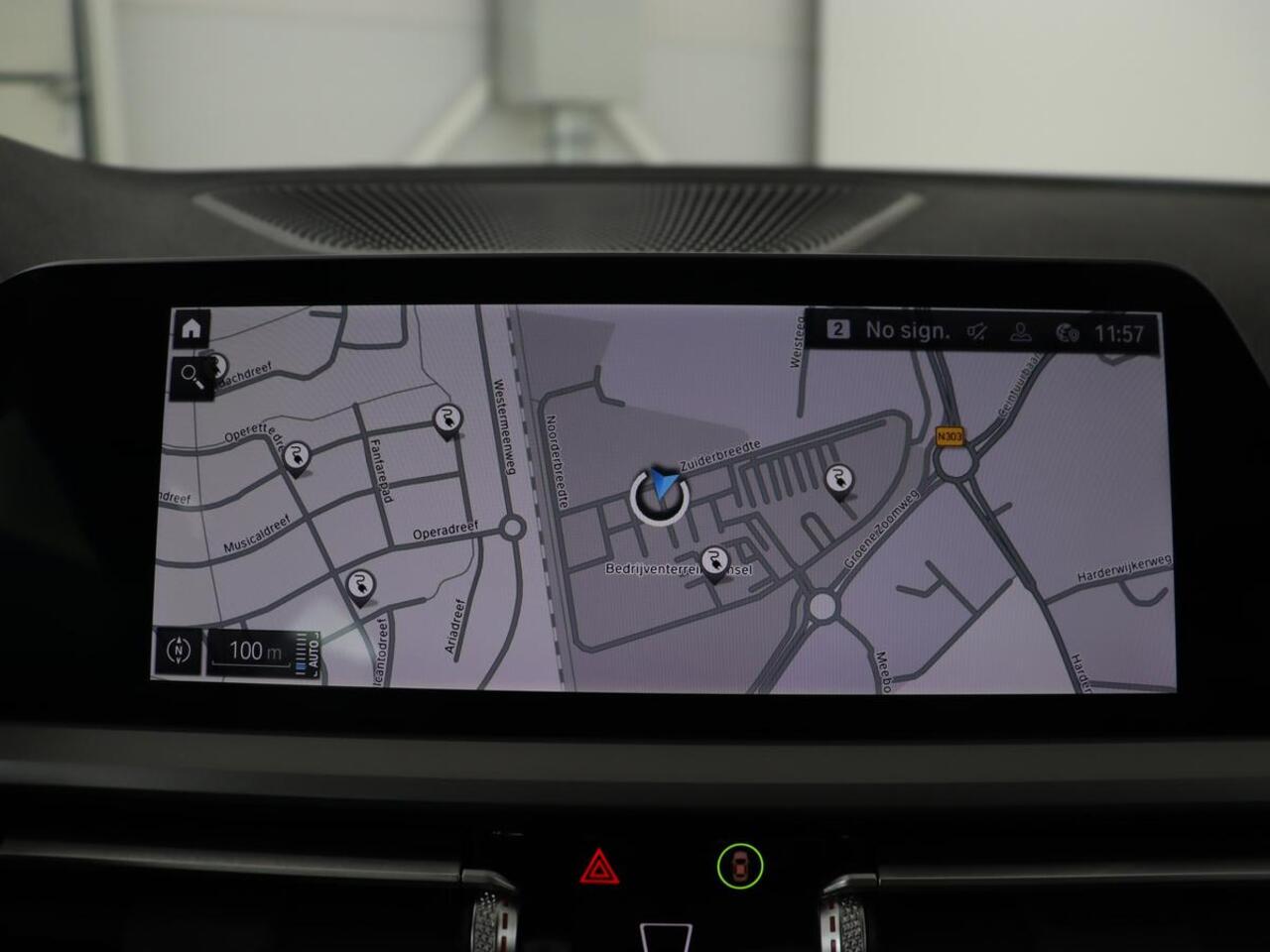 BMW 3-SERIE 320e Business Edition Plus | Leder | Stoelverwarming | Live Cockpit | Carplay | Navigatie | Full LED | Parkeerhulp | Climate control | Bluetooth | PHEV | Plug In