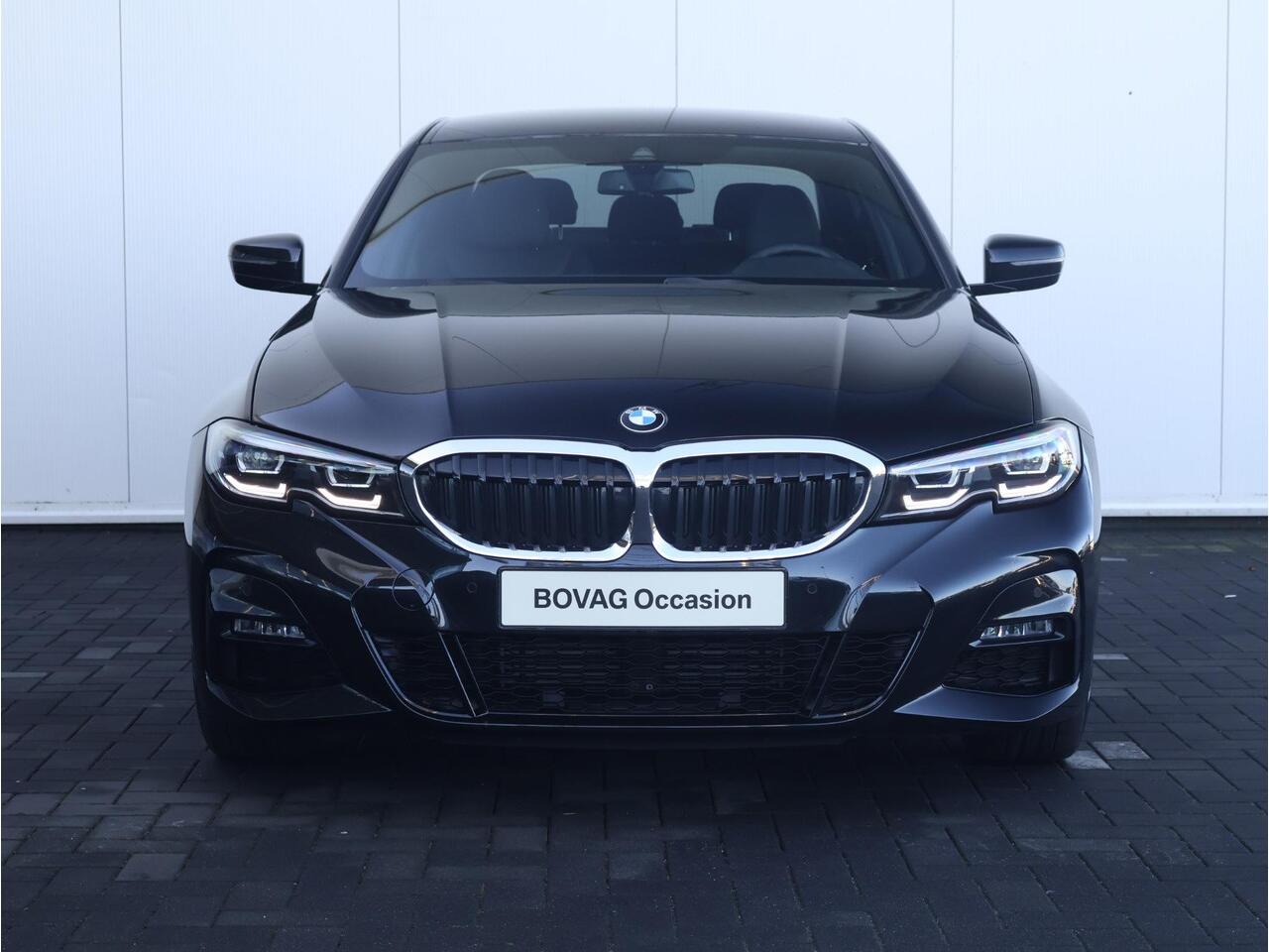 BMW 3-SERIE 318i Executive Edition M Sport/ Live Cockpit Professional/ HiFi/ Cruise Control/ Sportstoelen/ 19 inch LM/ Getint Glas