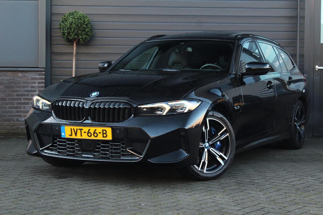 BMW 3-SERIE Touring 330e | Panoramadak | M Schaalstoelen | H+K | HUD | Adaptieve cruise Control | LED | 19 Inch