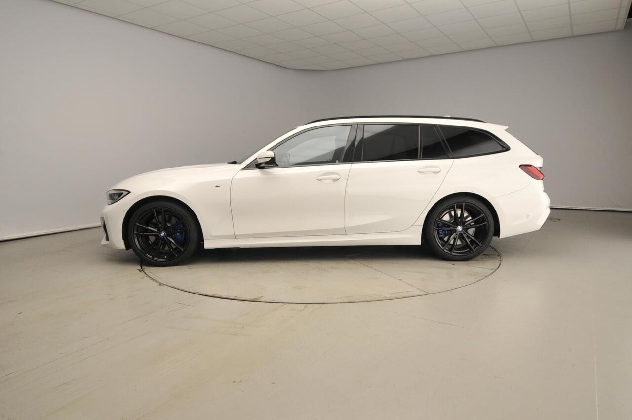 BMW 3-SERIE Touring 318i | M-Sportpakket | Laserlicht | Leder | Navigatie | Sportstoelen | Stoelverwarming | DAB | Alu 19 inch